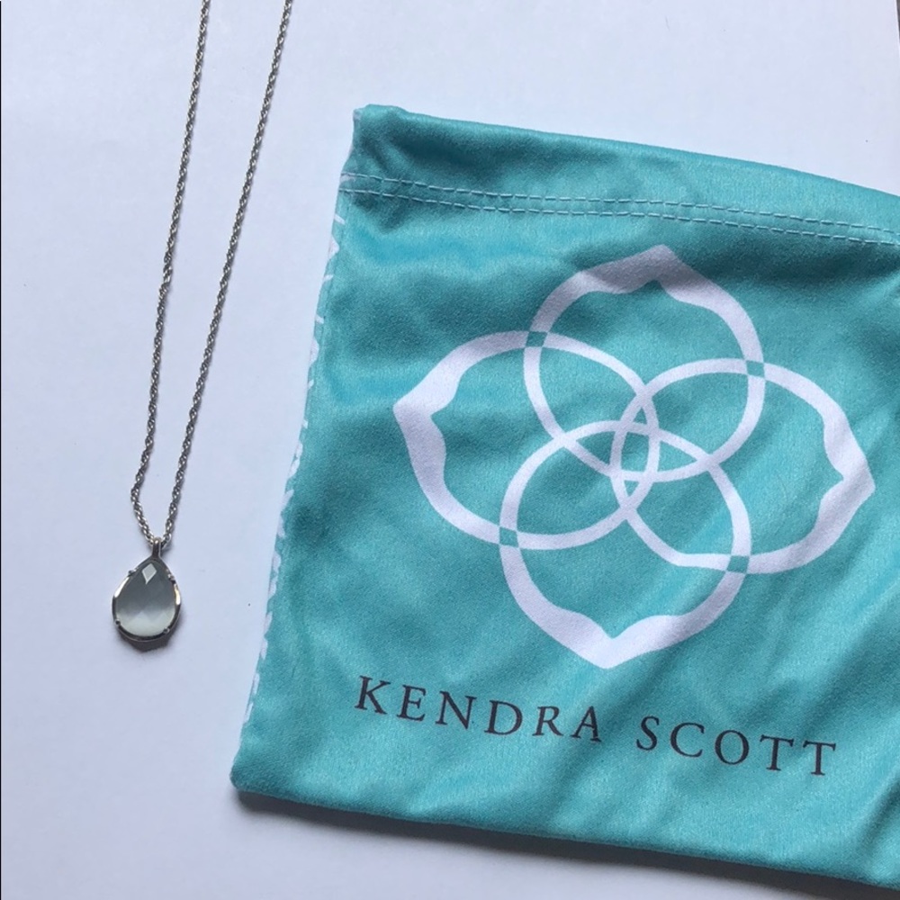 Kendra Scott Necklace